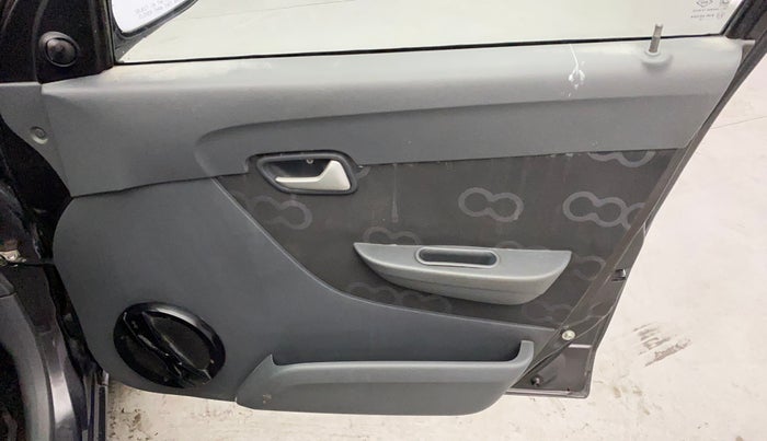 2013 Maruti Alto 800 LXI, Petrol, Manual, 39,801 km, Driver Side Door Panels Control