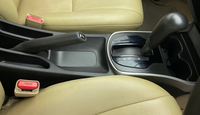 2016 Honda City 1.5L I-VTEC SV CVT, Petrol, Automatic, 73,640 km, Gear Lever