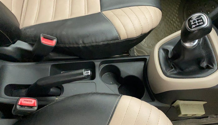 2019 Hyundai Grand i10 SPORTZ 1.2 KAPPA VTVT, CNG, Manual, 50,414 km, Gear Lever