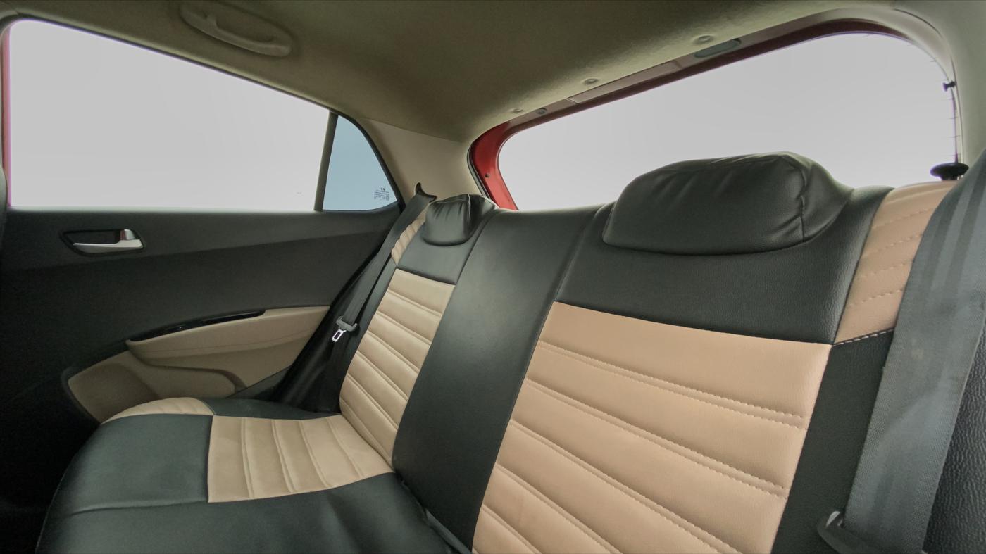 2019 Hyundai Grand i10 SPORTZ 1.2 KAPPA VTVT, CNG, Manual, 50,414 km, Right Side Rear Door Cabin