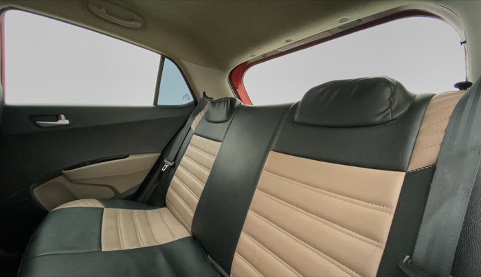 2019 Hyundai Grand i10 SPORTZ 1.2 KAPPA VTVT, CNG, Manual, 50,414 km, Right Side Rear Door Cabin