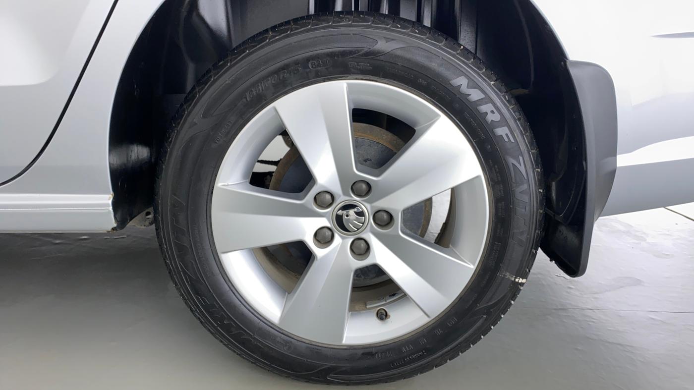 2021 Skoda Rapid 1.0 AMBITION TSI AT, Petrol, Automatic, 5,528 km, Left Rear Wheel