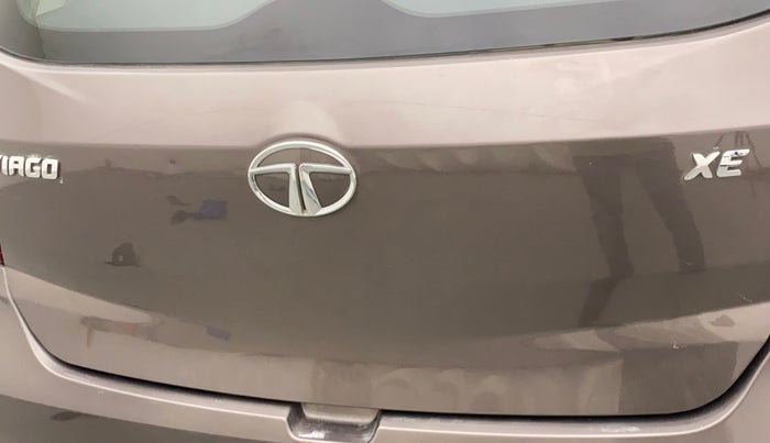2017 Tata Tiago XE PETROL, Petrol, Manual, 43,483 km, Dicky (Boot door) - Slightly dented