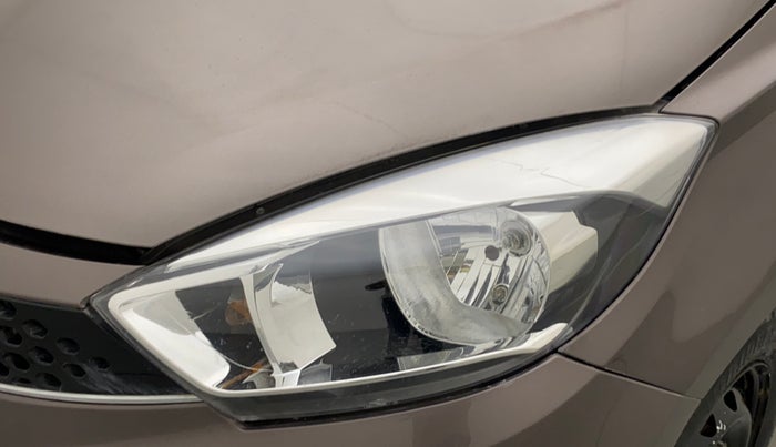 2017 Tata Tiago XE PETROL, Petrol, Manual, 43,483 km, Left headlight - Minor scratches