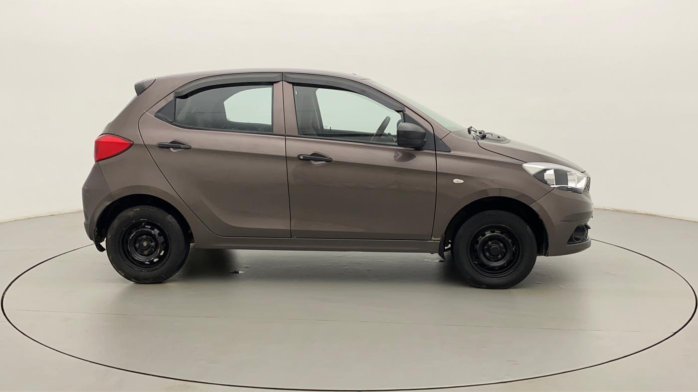 2017 Tata Tiago XE PETROL, Petrol, Manual, 43,483 km, Right Side View