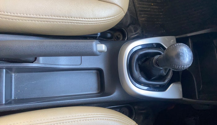 2017 Honda Jazz 1.2L I-VTEC V, Petrol, Manual, 53,535 km, Gear Lever