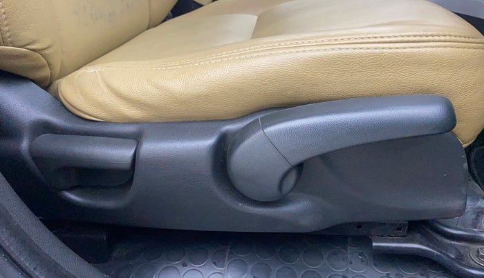 2017 Honda Jazz 1.2L I-VTEC V, Petrol, Manual, 53,535 km, Driver Side Adjustment Panel