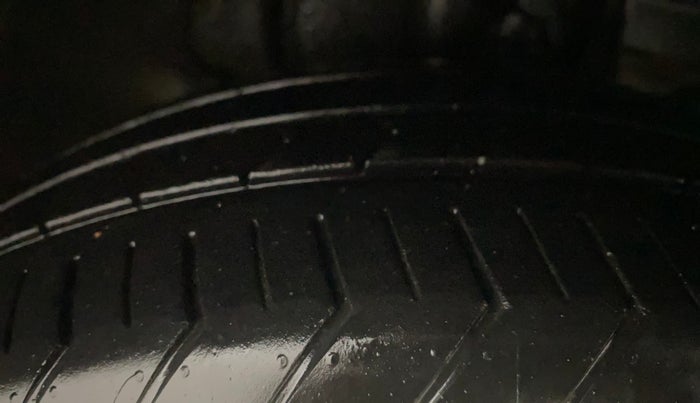 2017 Tata TIGOR XZ (O) PETROL, Petrol, Manual, 56,314 km, Right Front Tyre Tread