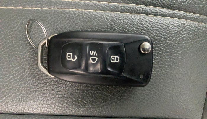 2017 Tata TIGOR XZ (O) PETROL, Petrol, Manual, 56,314 km, Key Close Up