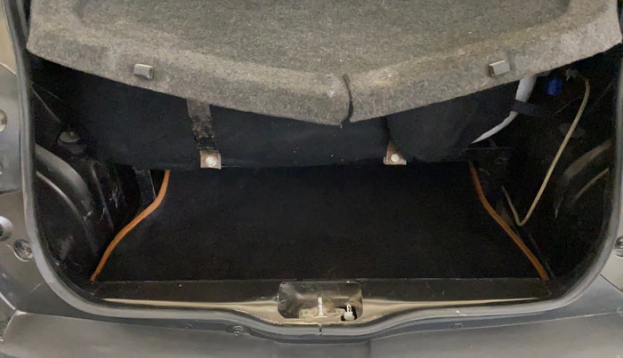 2019 Renault Kwid RXT 1.0 EDITION, CNG, Manual, 56,055 km, Boot Inside