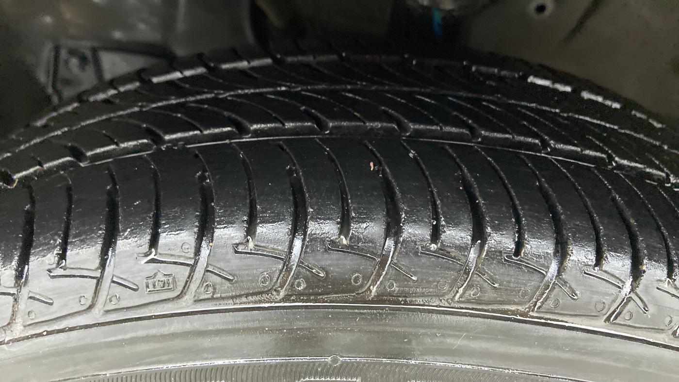 2019 Maruti New Wagon-R VXI 1.2L, Petrol, Manual, 16,272 km, Left Front Tyre Tread