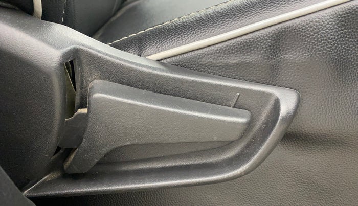 2020 Maruti S PRESSO VXI+, Petrol, Manual, 23,167 km, Driver Side Adjustment Panel