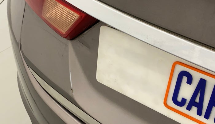 2015 Honda City 1.5L I-VTEC V MT, Petrol, Manual, 41,293 km, Dicky (Boot door) - Paint has minor damage
