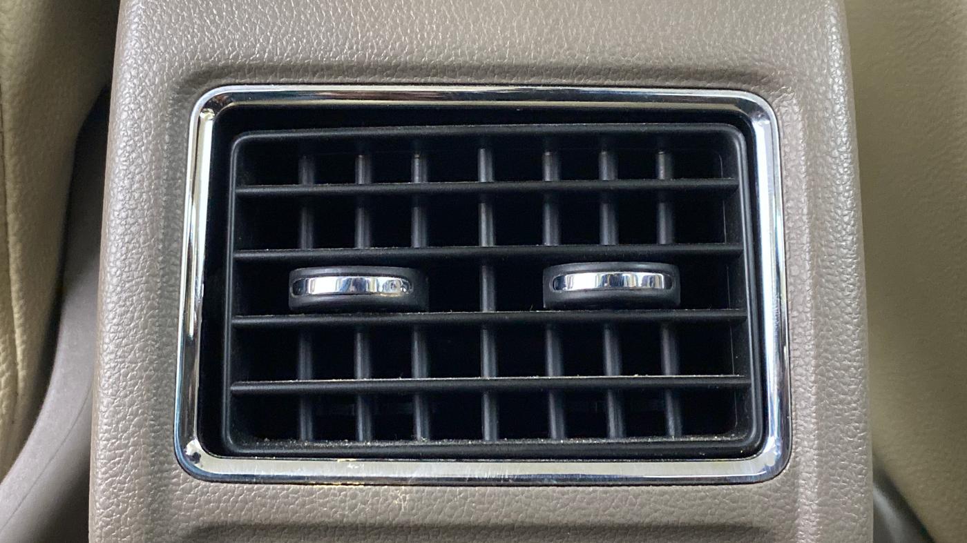 2014 Skoda Rapid ELEGANCE 1.6 MPFI MT, Petrol, Manual, 53,750 km, Rear AC Vents