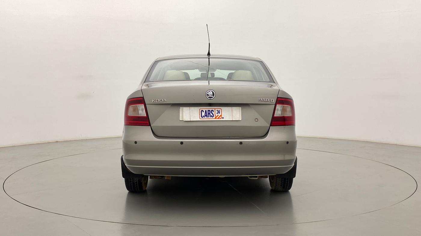 2014 Skoda Rapid ELEGANCE 1.6 MPFI MT, Petrol, Manual, 53,750 km, Back/Rear