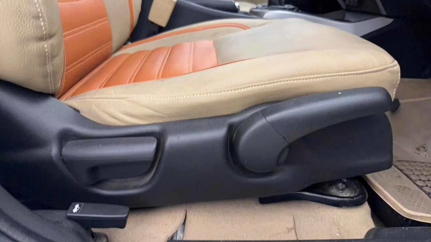 2016 Honda City 1.5L I-VTEC V MT, Petrol, Manual, 73,377 km, Driver Side Adjustment Panel