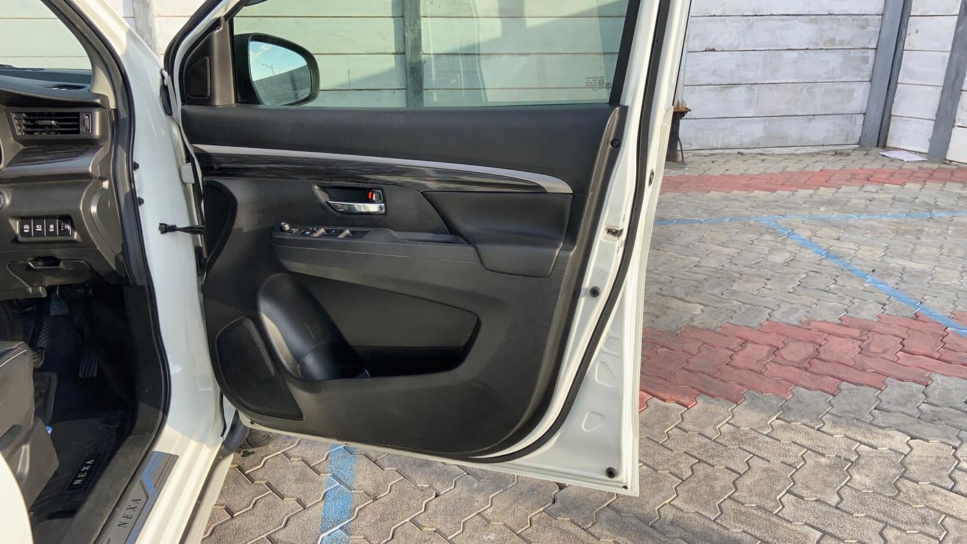 2024 Maruti XL6 ALPHA PLUS AT, Petrol, Automatic, 25,334 km, Driver Side Door Panels Control