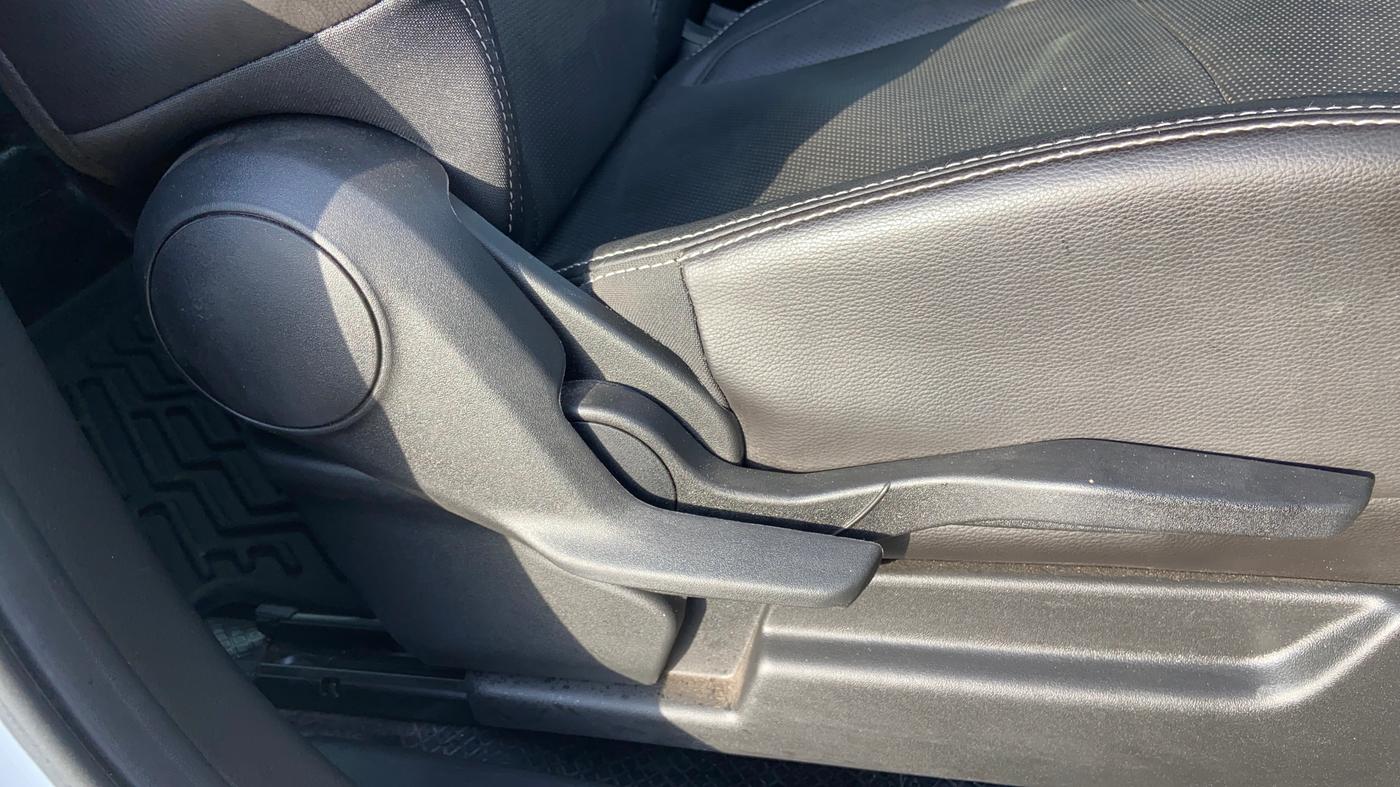 2024 Maruti XL6 ALPHA PLUS AT, Petrol, Automatic, 25,334 km, Driver Side Adjustment Panel