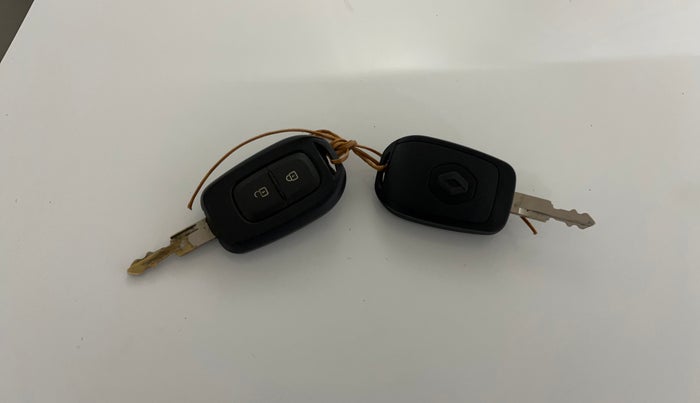 2019 Renault Kwid RXT 1.0 (O), Petrol, Manual, 36,476 km, Key Close Up
