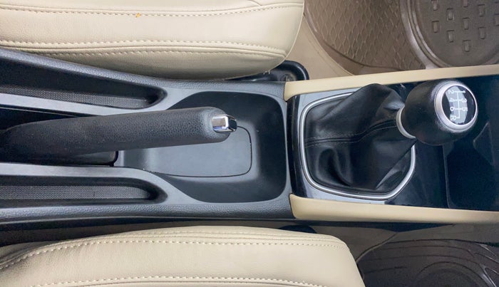 2022 Honda City 1.5L I-VTEC V MT 5TH GEN, Petrol, Manual, 60,849 km, Gear Lever