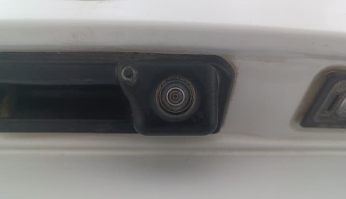 2017 Skoda Kodiaq STYLE 2.0 TDI 4X4 AT, Diesel, Automatic, 1,00,397 km, Parking Camera