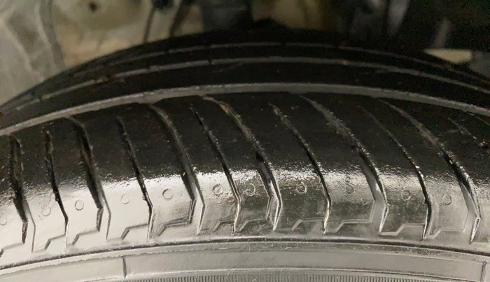 2018 Honda WR-V 1.2 i-VTEC S MT Edge Edition, Petrol, Manual, 70,770 km, Right Front Tyre Tread