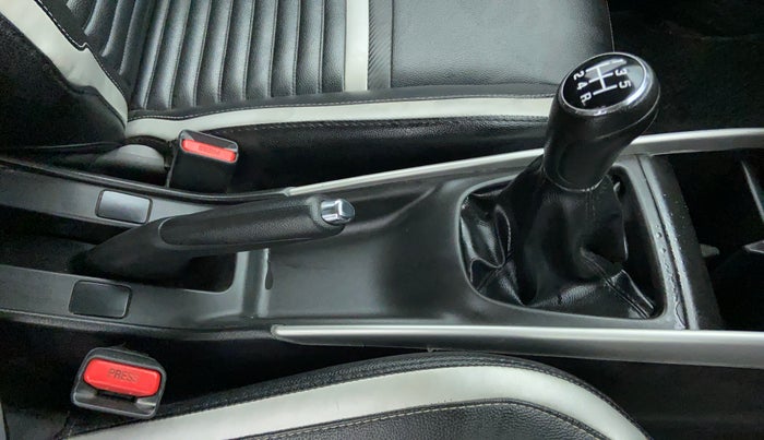 2018 Maruti Baleno DELTA PETROL 1.2, Petrol, Manual, 50,466 km, Gear Lever