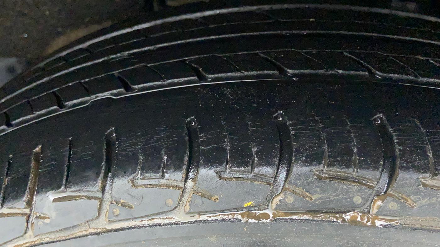 2018 Maruti Baleno DELTA PETROL 1.2, Petrol, Manual, 50,466 km, Left Rear Tyre Tread