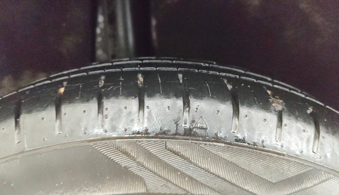 2019 Toyota Glanza G CVT, Petrol, Automatic, 26,231 km, Right Rear Tyre Tread