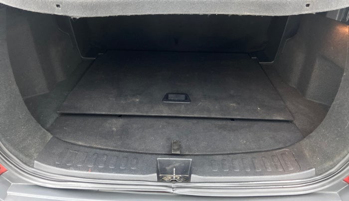 2021 Tata Harrier XT+ 2.0 KRYOTEC, Diesel, Manual, 27,904 km, Boot Inside
