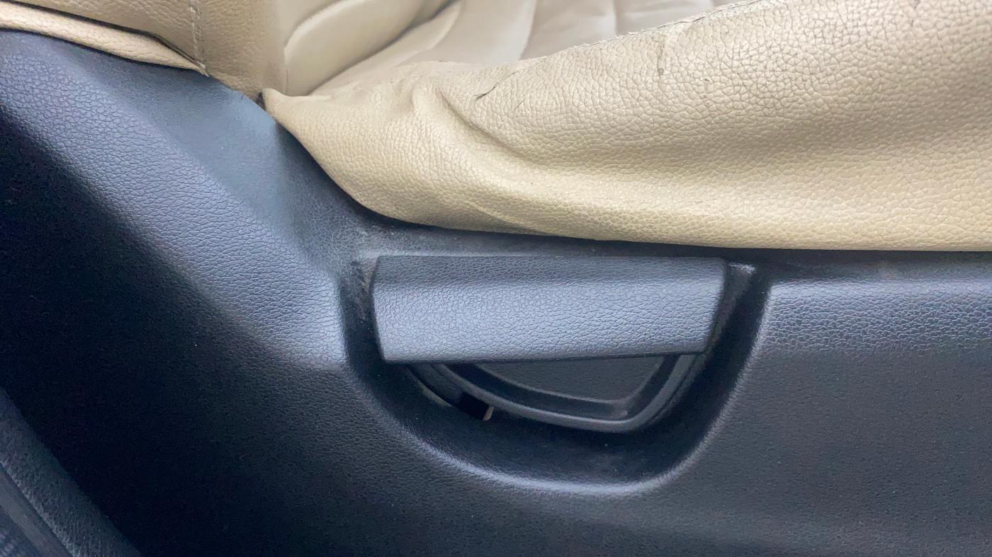 2019 Hyundai NEW SANTRO ERA EXECUTIVE, Petrol, Manual, 36,924 km, Driver Side Adjustment Panel