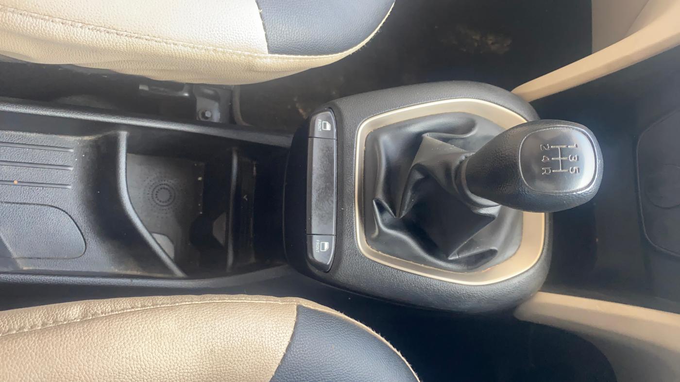 2019 Hyundai NEW SANTRO ERA EXECUTIVE, Petrol, Manual, 36,924 km, Gear Lever