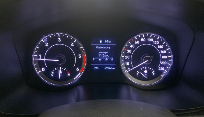 2019 Hyundai VENUE SX(O) 1.4 CRDI, Diesel, Manual, 69,664 km, Odometer Image