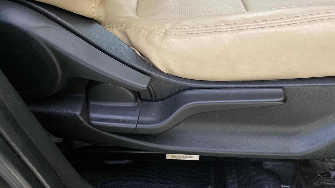 2020 Honda Amaze 1.2L I-VTEC V, Petrol, Manual, 80,659 km, Driver Side Adjustment Panel