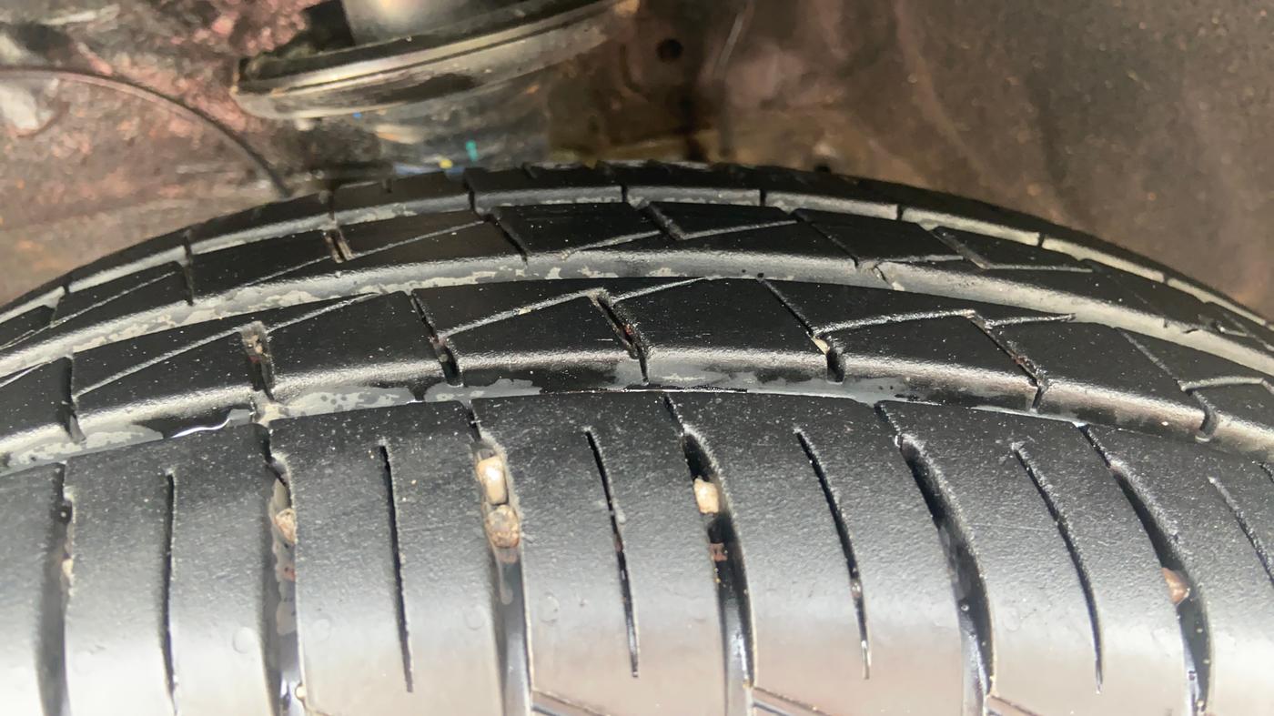 2025 Maruti S PRESSO VXI Plus AMT, Petrol, Automatic, 2,069 km, Left Front Tyre Tread