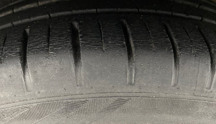 2018 Maruti Baleno ALPHA PETROL 1.2, Petrol, Manual, 47,656 km, Left Front Tyre Tread