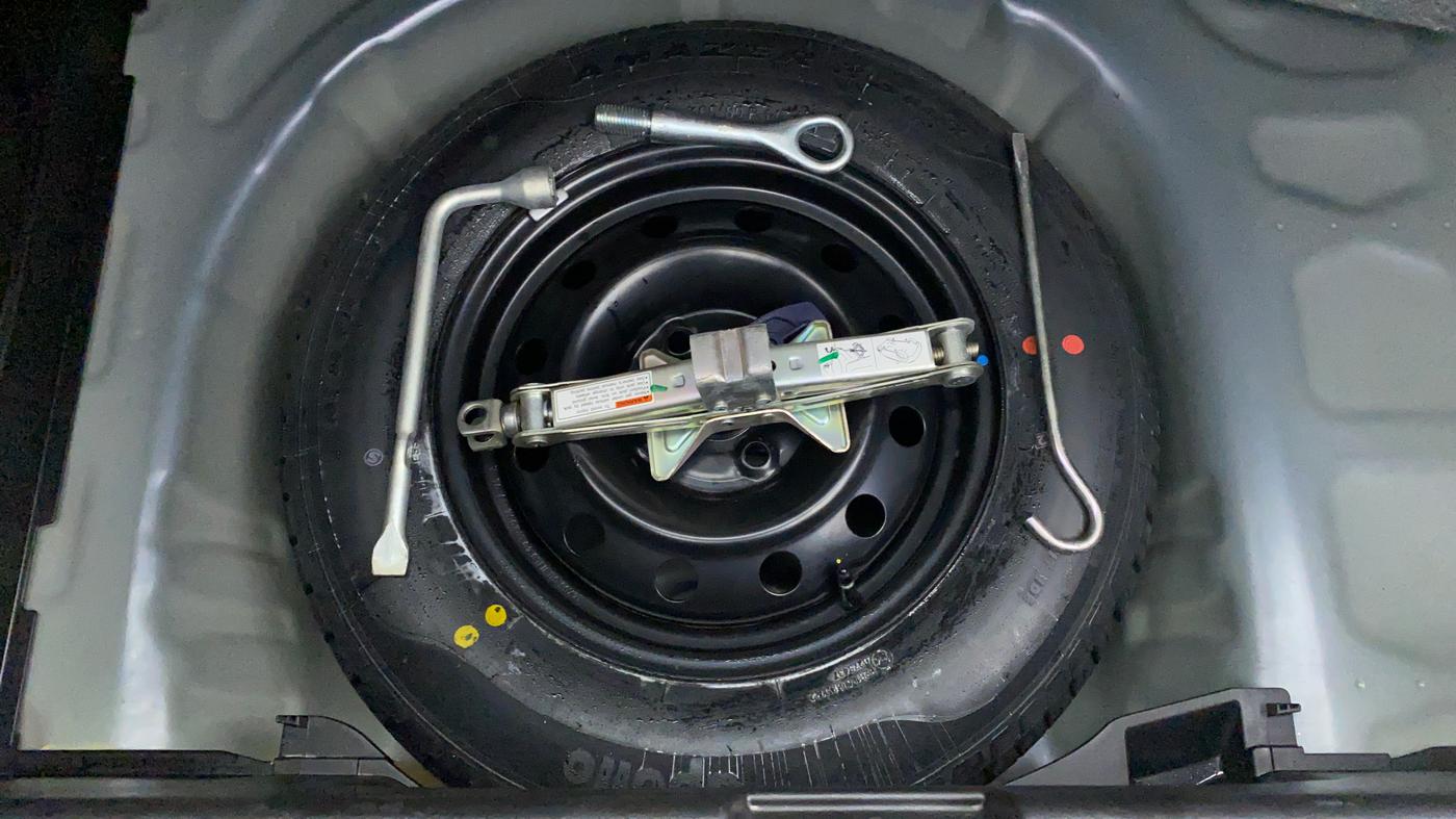 2019 Maruti Swift VXI D, Petrol, Manual, 12,270 km, Spare Tyre