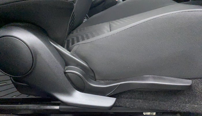 2019 Maruti Swift VXI D, Petrol, Manual, 12,270 km, Driver Side Adjustment Panel