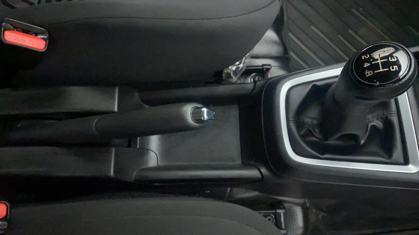 2019 Maruti Swift VXI D, Petrol, Manual, 12,270 km, Gear Lever