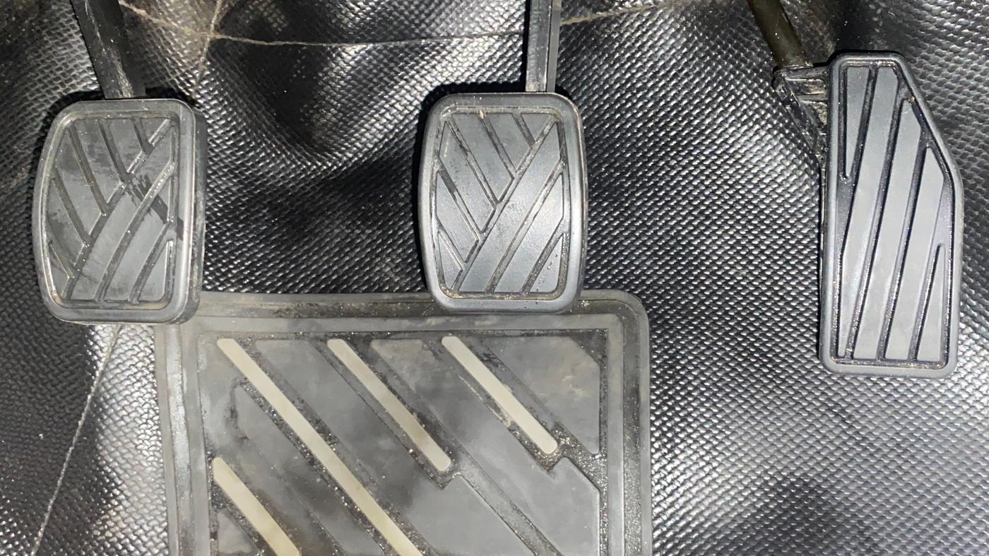 2019 Maruti Swift VXI D, Petrol, Manual, 12,270 km, Pedals