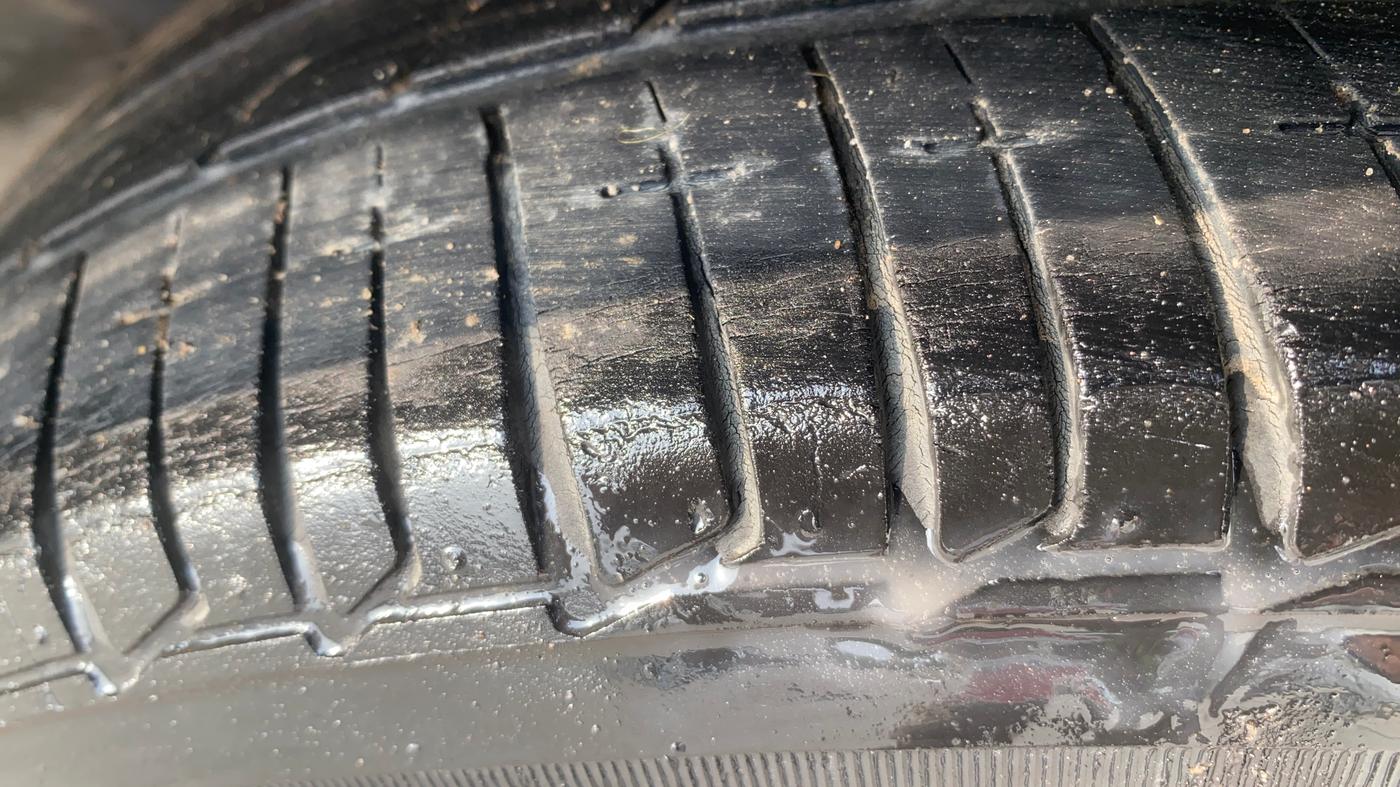 2019 Tata TIGOR XZ PLUS PETROL, Petrol, Manual, 29,891 km, Left Rear Tyre Tread