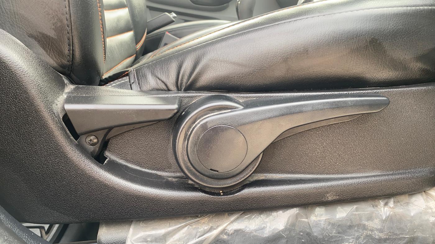 2019 Tata TIGOR XZ PLUS PETROL, Petrol, Manual, 29,891 km, Driver Side Adjustment Panel