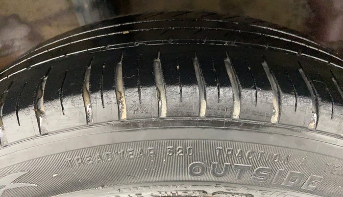 2016 Honda City V MT PETROL, Petrol, Manual, 50,103 km, Right Rear Tyre Tread