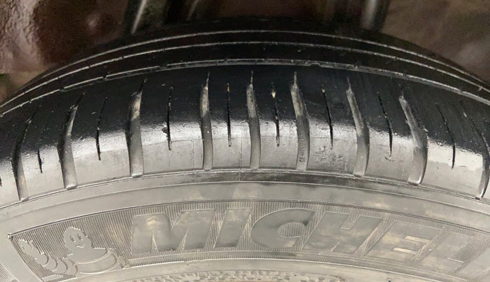 2016 Honda City V MT PETROL, Petrol, Manual, 50,103 km, Left Rear Tyre Tread