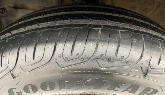 2016 Honda City V MT PETROL, Petrol, Manual, 50,103 km, Left Front Tyre Tread