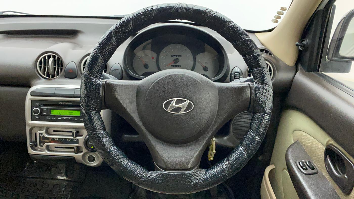 2012 Hyundai Santro Xing GLS, Petrol, Manual, 84,532 km, Steering Wheel Close Up