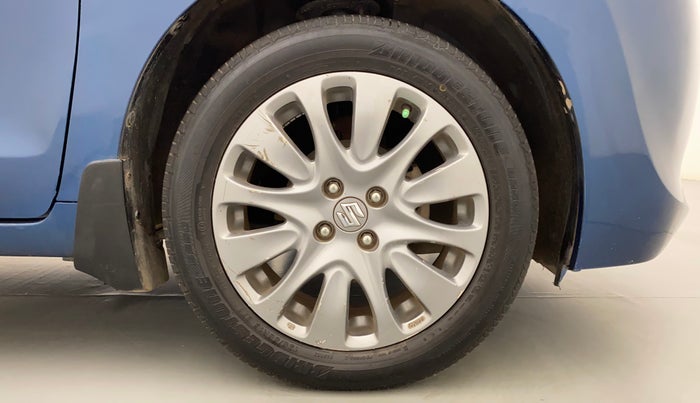 2016 Maruti Baleno ZETA DIESEL 1.3, Diesel, Manual, 1,05,249 km, Right Front Wheel