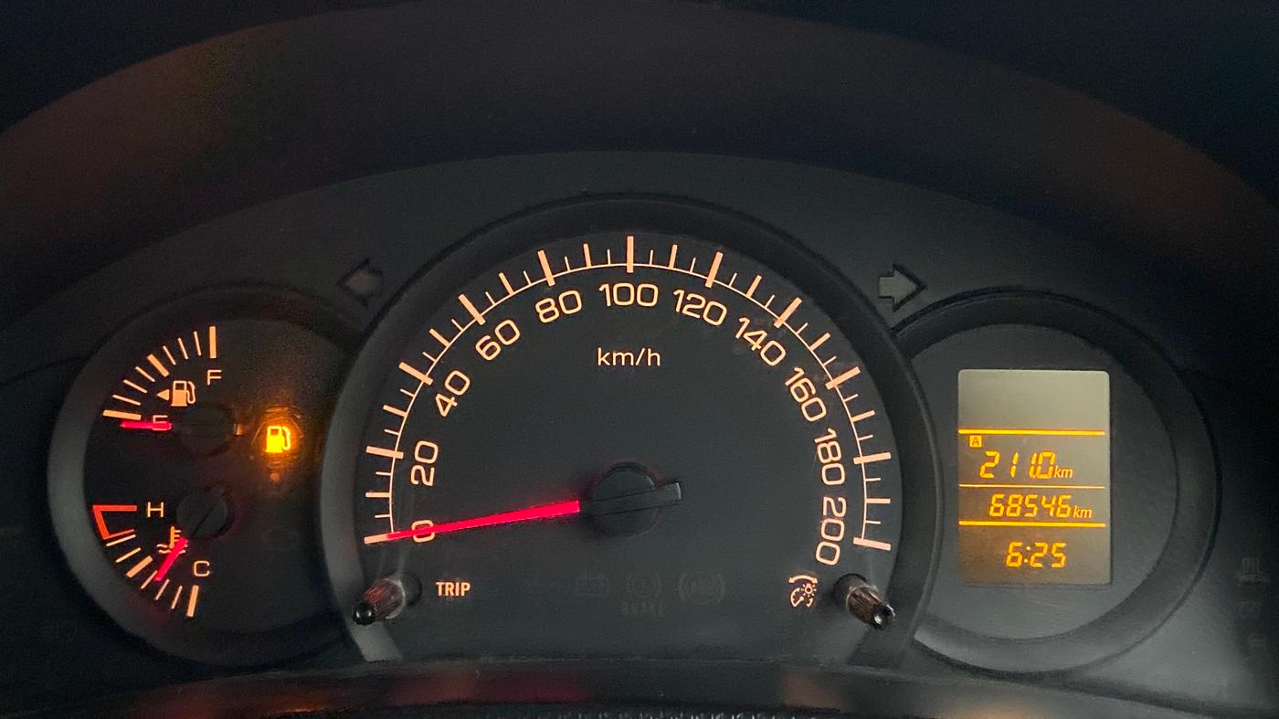 2015 Maruti Swift LDI O, Diesel, Manual, 69,023 km, Odometer Image