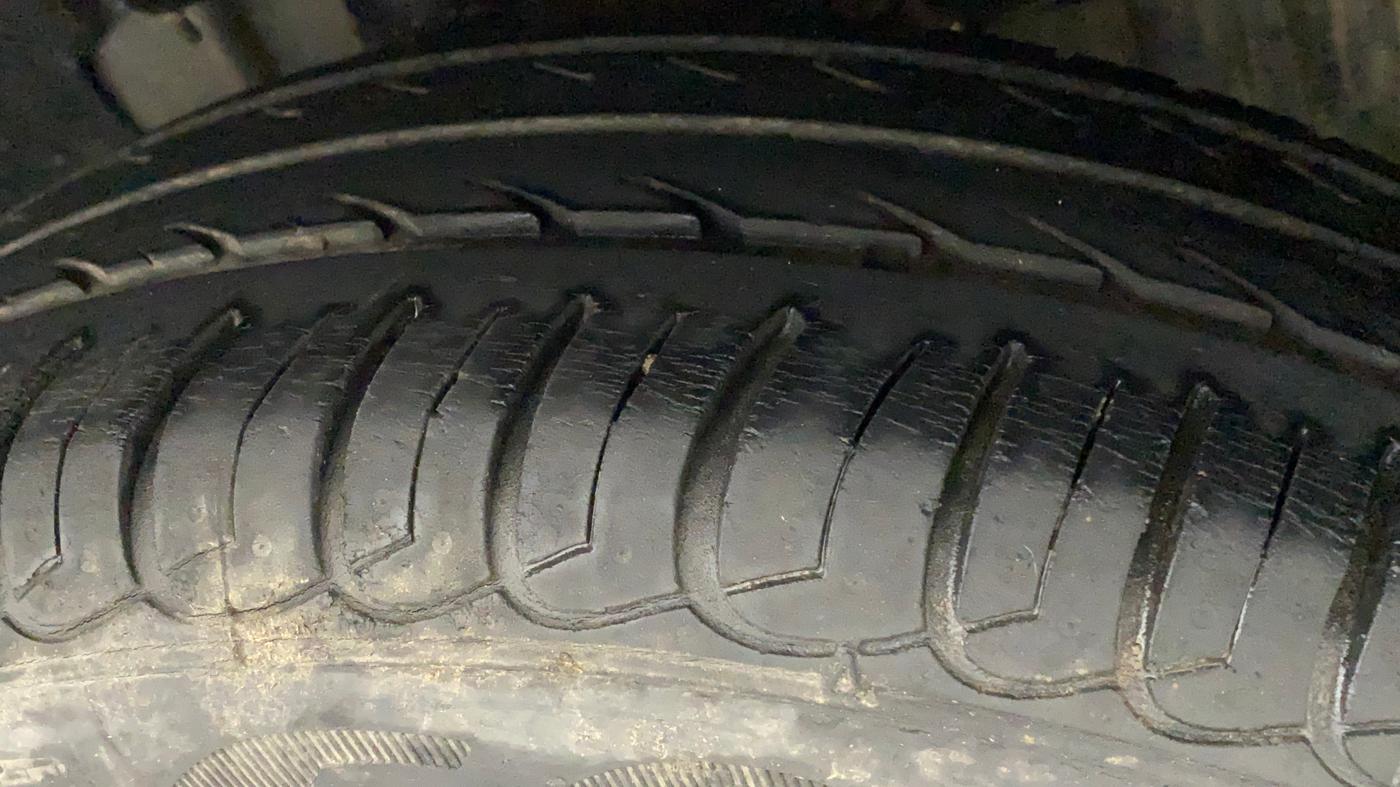 2019 Tata TIAGO NRG PETROL, Petrol, Manual, 14,209 km, Right Front Tyre Tread