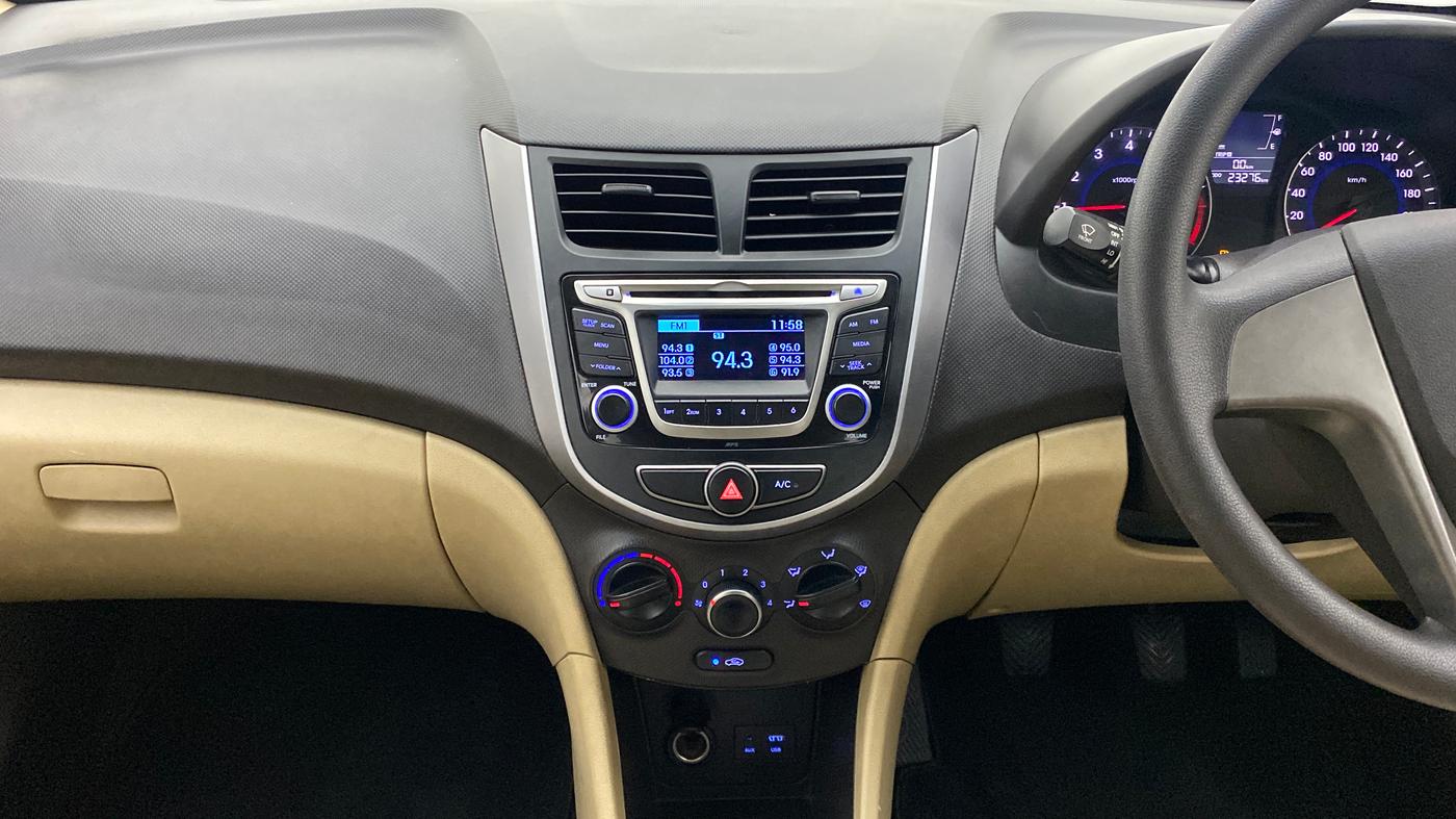 2015 Hyundai Verna FLUIDIC 1.4 VTVT, Petrol, Manual, 23,625 km, Air Conditioner